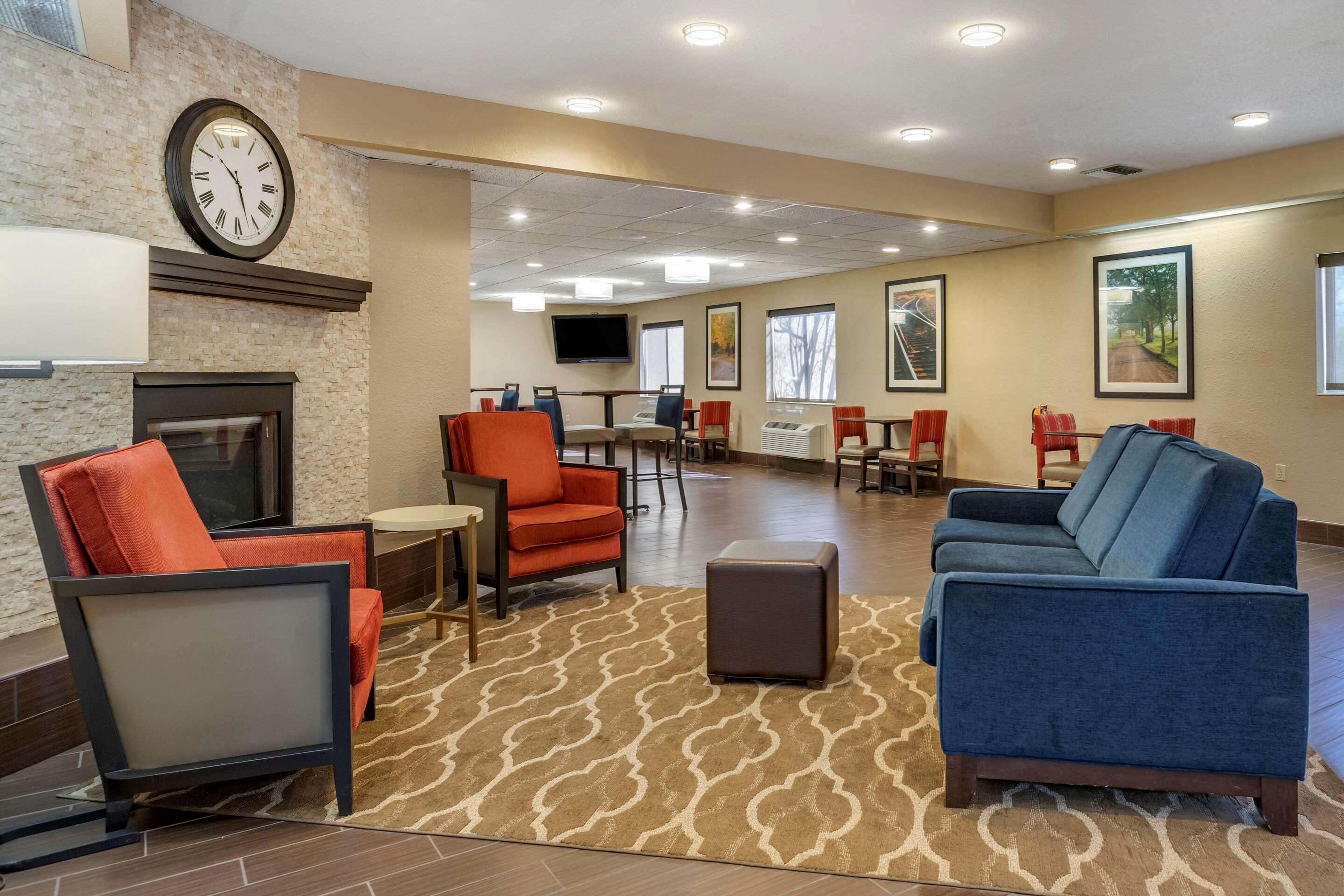 Comfort Inn & Suites Paw Paw Extérieur photo
