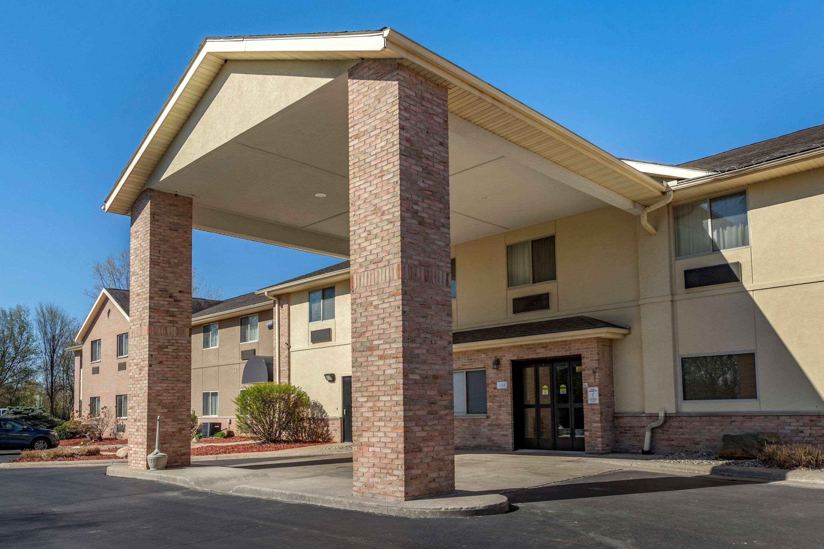 Comfort Inn & Suites Paw Paw Extérieur photo